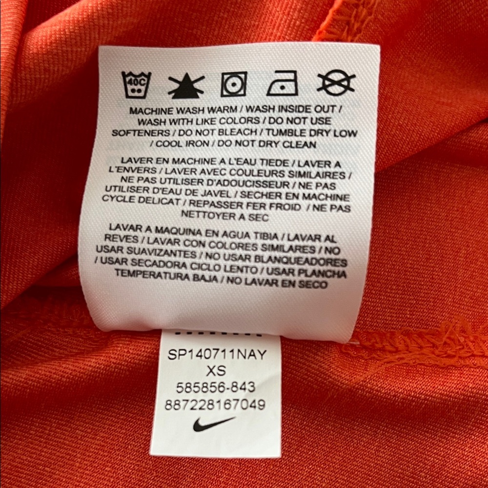 Nike Dri-Fit top - Picture 6 of 7